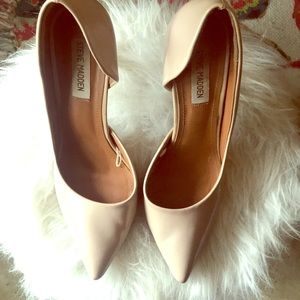 Steve Madden nude pumps